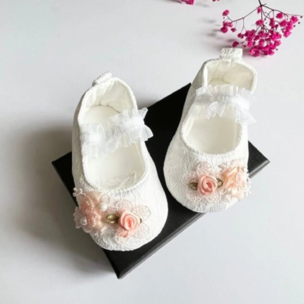 0-12 months Handmade Pure White Baby Shoes, Baby Christening Shoes, Baby Lace Flowers shoes, Baby Baptism Shoes, Baby Shower Gift AS021