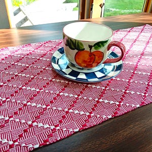 Charming Handwoven Table runner, 100% Cotton, Shadow Weave
