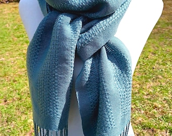 Bufanda de tencel tejida a mano: tejido de encaje Huck azul espuma de mar