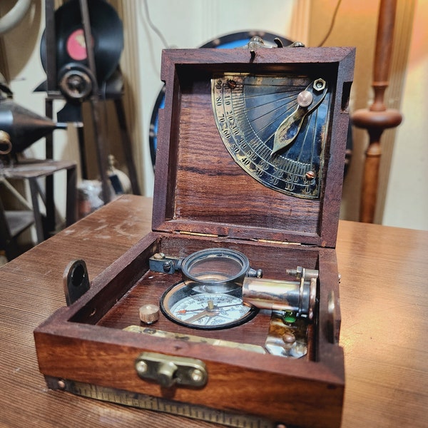 Limitiertes handgefertigtes hölzernes Marine Master Box Set - Nautischer Sextant, Schiffsinstrumente und funktionaler Kompass