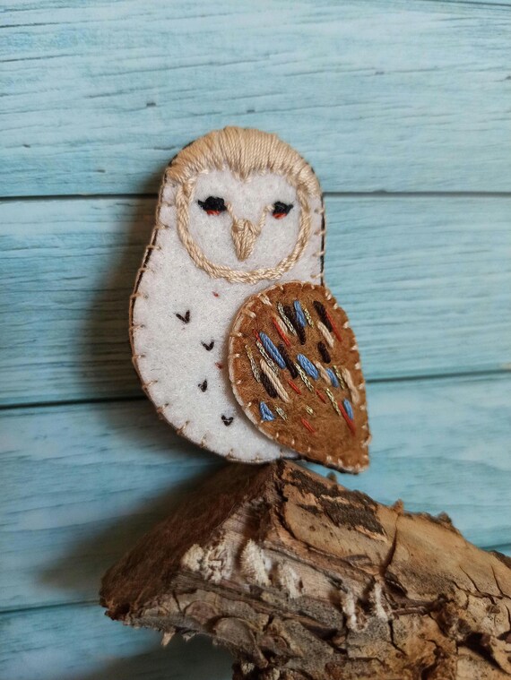 Barn Owl Pendant Necklace: Vintage Owl Illustration Jewelry