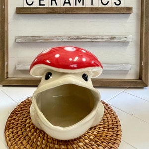 Handmade Toadstool Frog Pottery: Whimsical Mushroom Decor