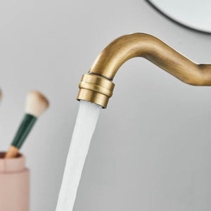 Gold Wasserhahn Messing klein IWaschbecken Küche Bad I Einhandmischer heiß und kalt Wasserhahn I Faucet Kitchen Bild 3