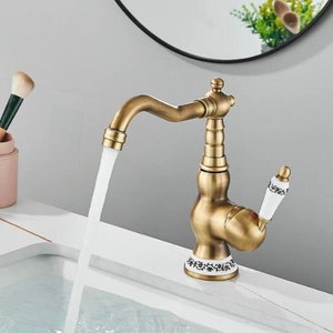 Gold Wasserhahn Messing klein IWaschbecken Küche Bad I Einhandmischer heiß und kalt Wasserhahn I Faucet Kitchen Bild 1