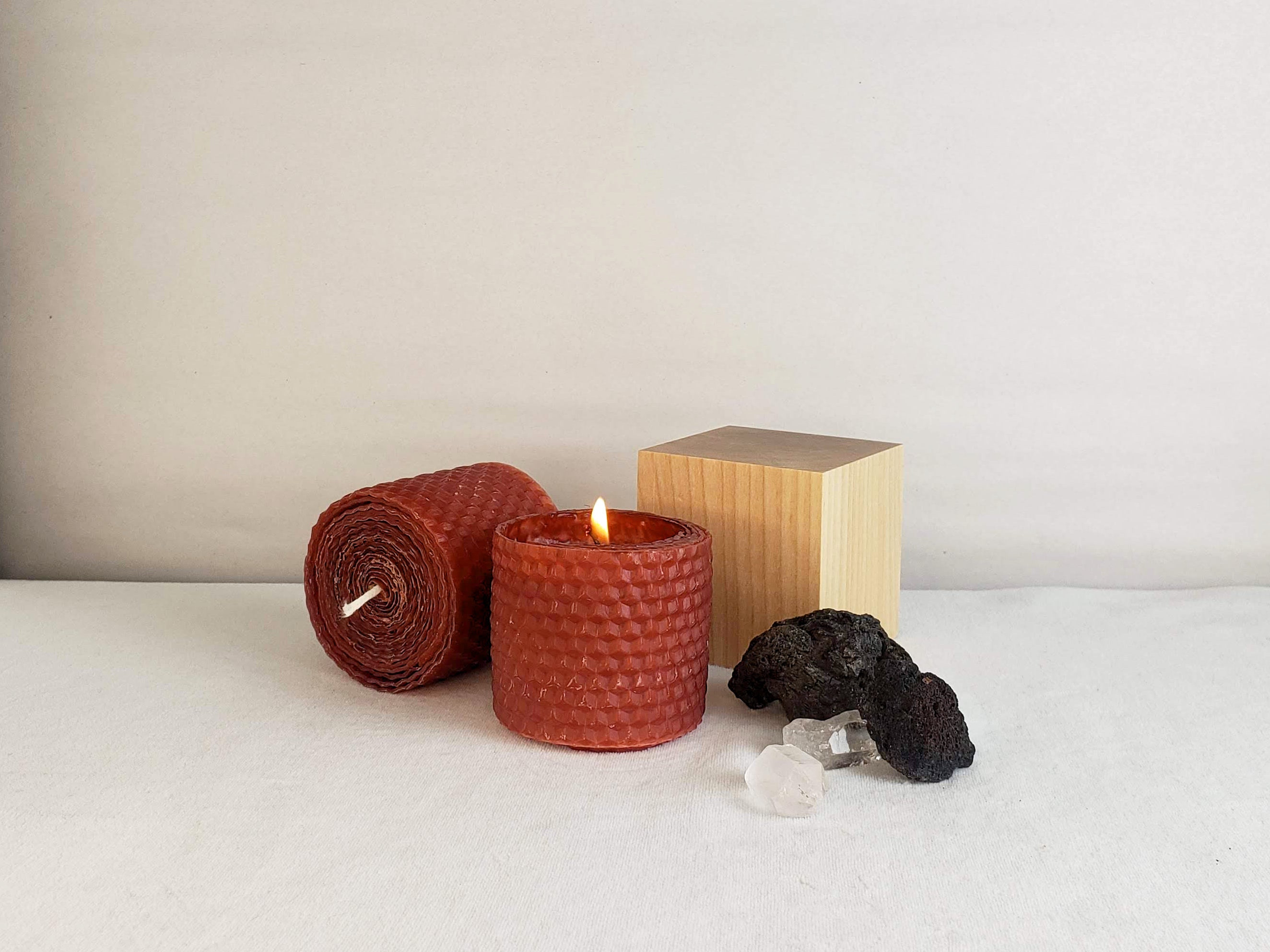 Candele A Colonna In Pura Cera D'Api - Confezione Da 10 - Arrotolate A Mano, A Nido D'Ape, Antigoccia - Per Emergenze, Meditazione E Decorazione