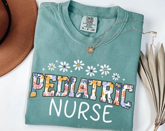 Camicia per infermiera pediatrica / T-shirt floreale Peds / Regalo per infermiera PICU / Regali per infermiera pediatrica / T-shirt pediatria / Maglietta per allattamento con colori comfort