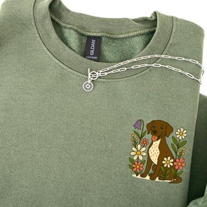Floral German Shorthaired Pointer Sweatshirt | Dog Mom Sweatshirt | German Pointer Lover Gift | Shorthaired Pointer | GSD Dog Mom Sweatshirt