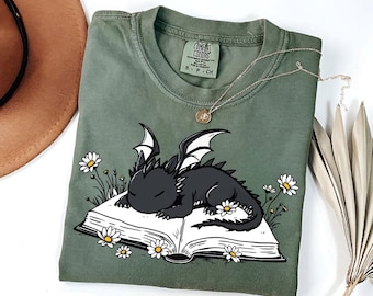Camiseta con diseño de dragón floral: Camiseta con colores cómodos y fantasía para lectores