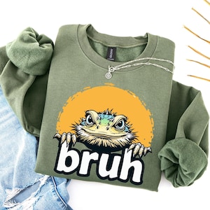 Bruh Bearded Dragon Sweatshirt | Funny Lizard Reptile Pullover | Pet Beardie Lover Gift | Cute Reptile Sweatshirt | Reptile Mom Dad Gift