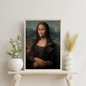 面白いバスルームの壁アート、ユーモアのあるバスルームのヴィンテージアート、面白いバスルームのプリントアート、モナリザの洗濯ばさみ、女性のバスルームのユーモア、トイレのギフト、面白い