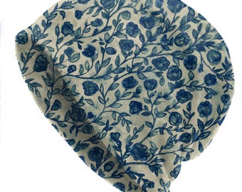 Shabby Indigo Watercolor Floral Slouchy Beanie – Hand-Painted Style Vintage Skull Cap, Boho Cottagecore Beanie for Men & Women