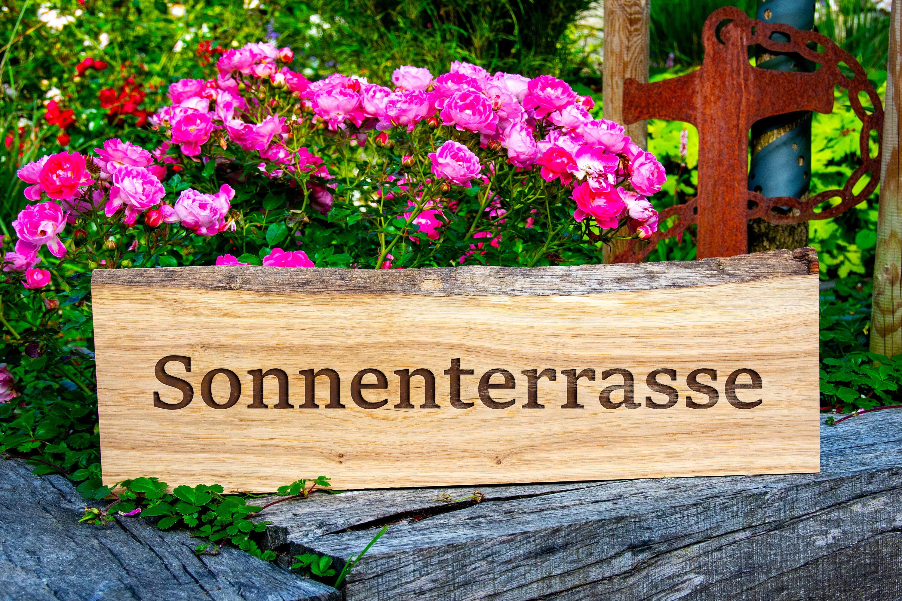 Holzschild Mit Sonnenblumen & Willkommensgruß – Gartendekoration Für Terrasse, Eingang & Veranda