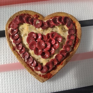 Miniature Heart Pizza: Handmade Dollhouse Food, Valentine&#39;s Gift