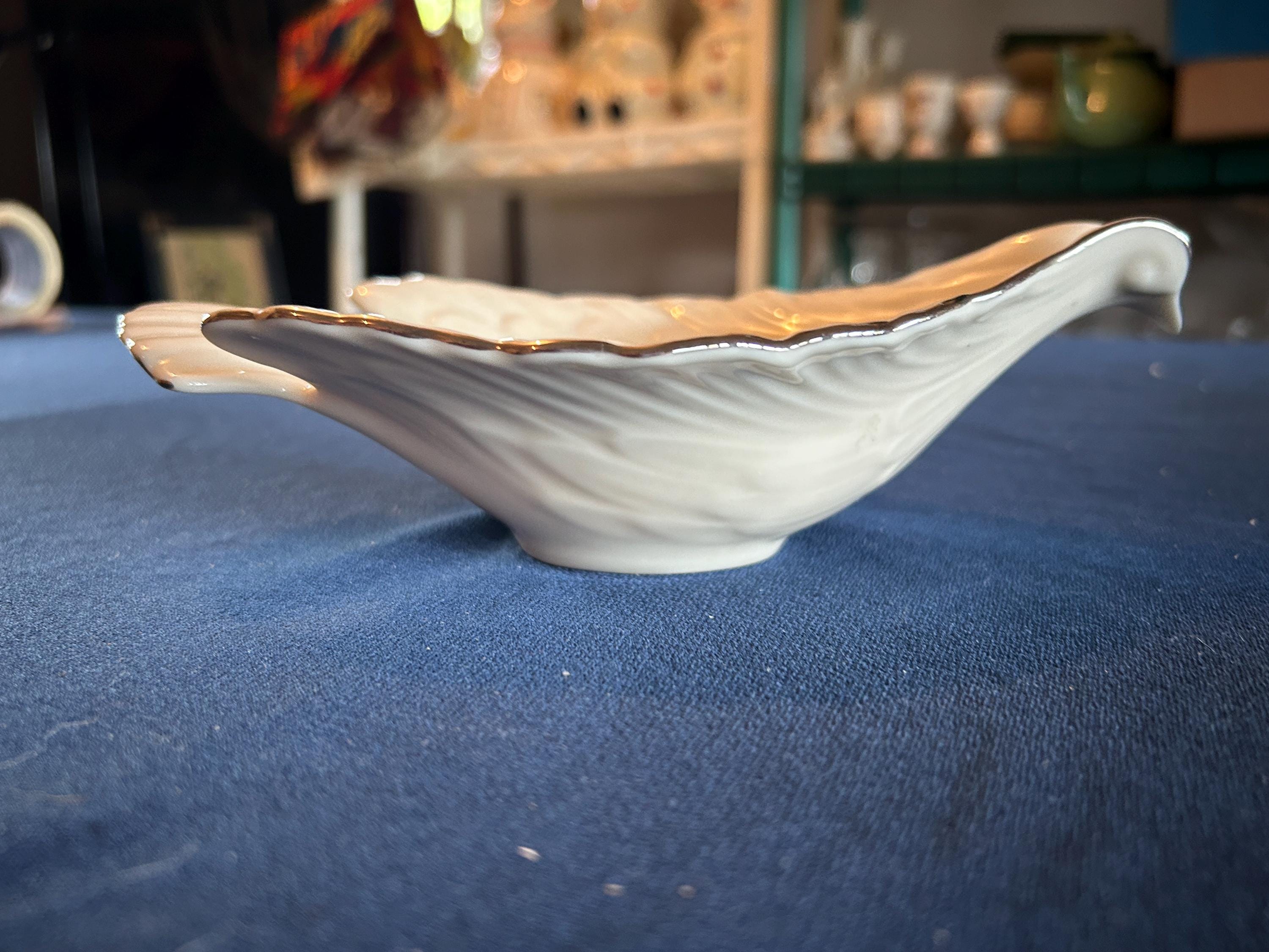 hannah様 LENOX China Dove / Wedding Dove Dish Ivory Silver Trim Porcelain