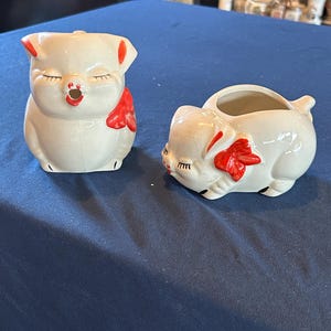 Shawnee Pottery Sugar & Creamer / Pitcher Smiling Pig Red Bow 1950s Vintage