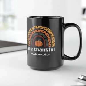 Taza de mamá agradecida, taza de otoño, taza de Acción de Gracias, regalo de Acción de Gracias, regalo de anfitriona, taza de café de otoño, taza boho, arco iris boho, su otoño yall