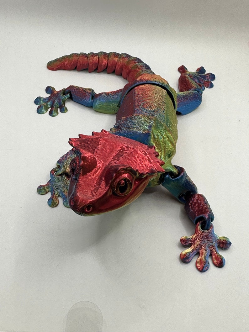 Articulating 3D Printed Crested Gecko, Realistic Reptile Figure, Ideal for Educational Use or
