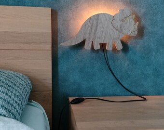 Houten nachtlamp met schakelaar, Dino, Triceratops