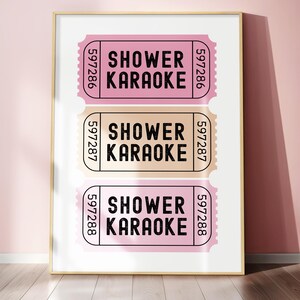 Art imprimable karaoké sous la douche | Art mural rose tendance | Décoration murale pour salle de bain | Décor esthétique pour dortoir | Impression murale d'appartement | Impression murale pour chambre de fille