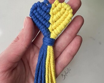 Ukraine Macrame Heart Keychain - Ukrainian Flag Keychain - Blue and Yellow Bag Charm - Stand with Ukraine
