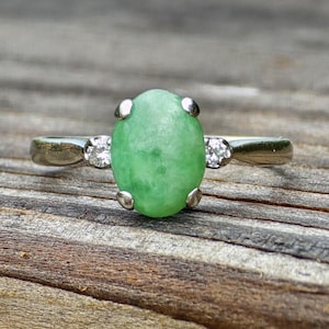 Classy Cabochon Jade with Diamonds 14k White Gold Ring**