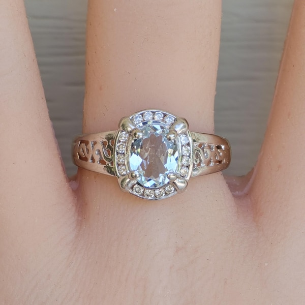 Vintage 1 Carat Natural Aquamarine & Diamond 10k White Solid Gold Statement Cocktail Ring