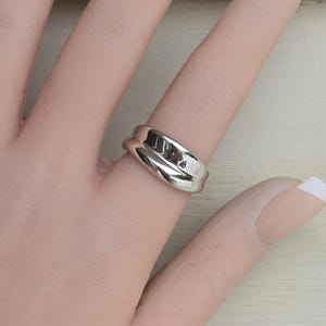 Judith Ripka Eros Collection High Polish Sculptural Sterling Silver 925 Band Ring