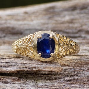 Antique Filigree Style 1 Carat Sapphire 14k Gold Cocktail Ring**