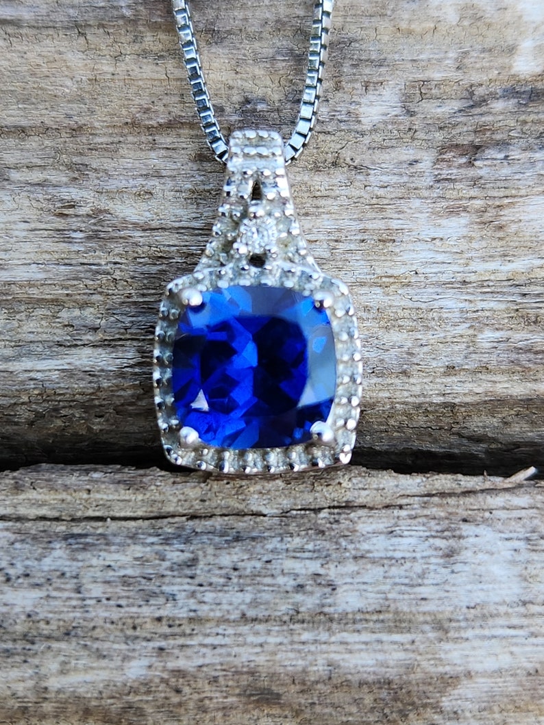 18 Inch Beautiful Blue Sapphire with Diamond Sterling Silver 925 Pendant & Necklace image 4