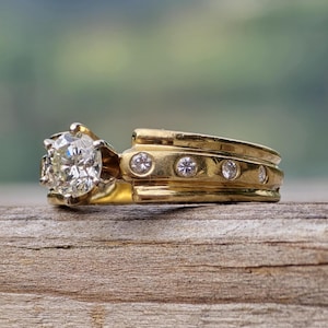 Diamond Ring: 0.83 Carat 14K Yellow Gold