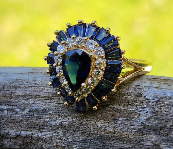 Striking Sapphire & Diamond Ballerina Vintage 14k… - image 3