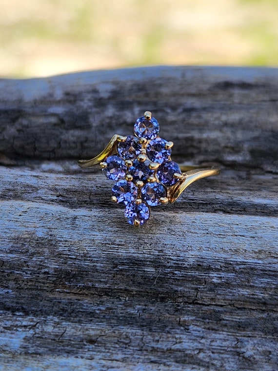 Cute 9 Stone Synthetic Tanzanite Cluster Everyday… - image 6