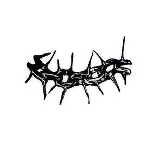 Op de afbeelding: Een zwart-witte illustratie van een doornenkroon.