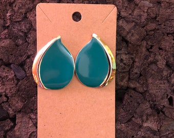 Vintage 80’s/90’s Earrings. Teal/Gold Teardrop Studs