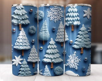 Pode incluir: Três copos de aço inoxidável com tema de férias de inverno. Os copos apresentam um fundo azul de malha com flocos de neve brancos e árvores de Natal azuis e brancas.