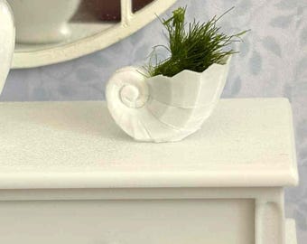 1:12 Scale Coastal Shell Vase, Decor Piece, 1 Pce, Flowers not Included
