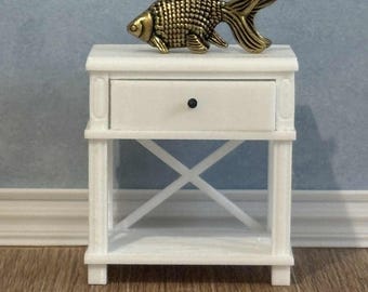 Dollhouse Miniature Sorrento Side Table, 1:12 Scale, One World, Hamptons