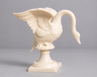 1:12 Scale Swan Garden Statue – 3D Printed Miniature Dollhouse Decor