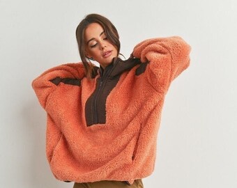 COZY HOODED SWEATER