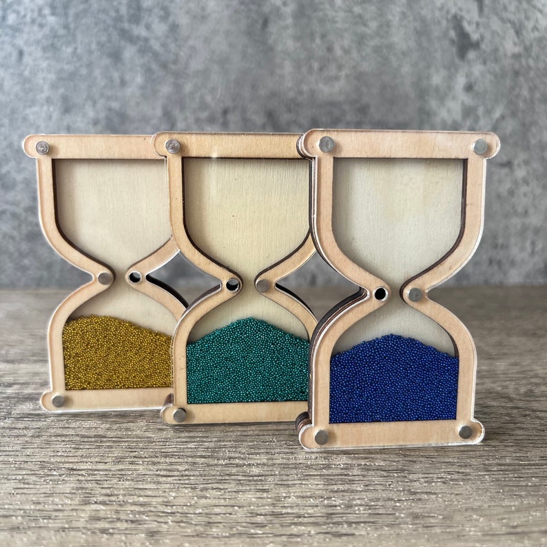 Busy Board Accessories, Wooden Sand Clock

Product Size: 
5.3 cm*9 cm*1.2cm