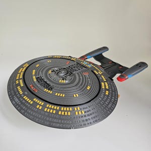 Enterprise D | NCC-1701-D 3D Printed | The Fat One 12 Inch