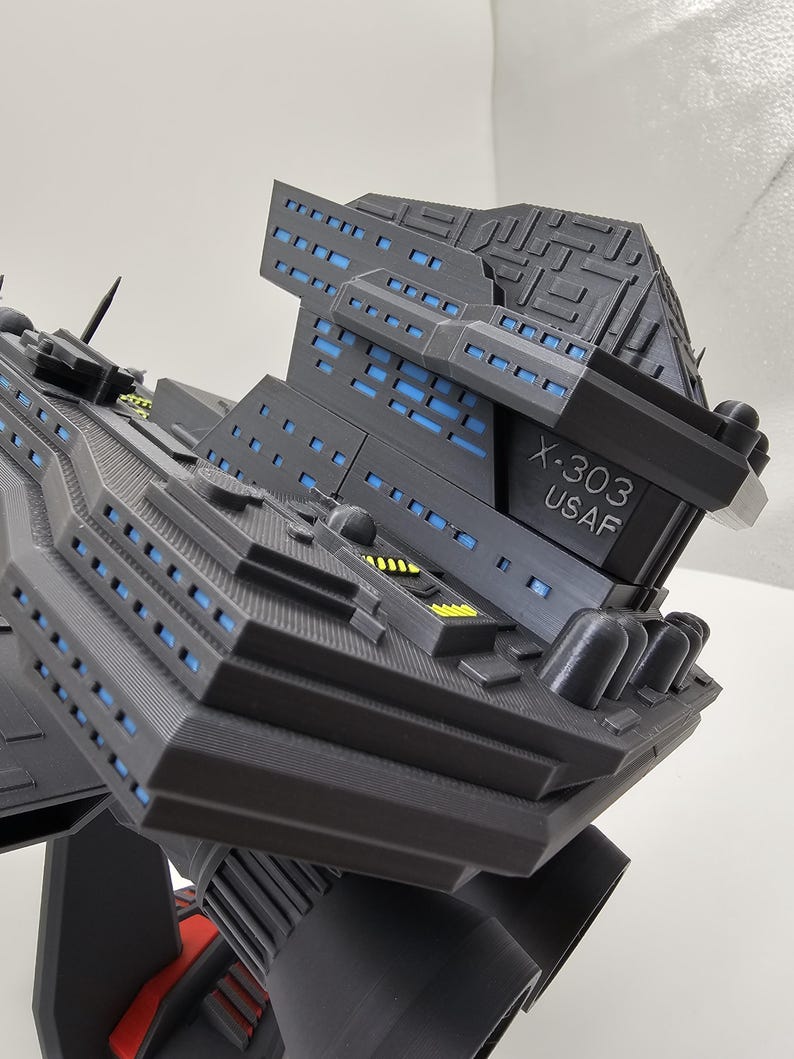 Stargate X303 Prometheus Ship | X-303 Tau'ri Replica Model | Earth ...