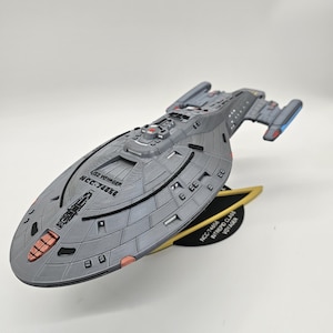 USS Voyager | NCC-74656 3D Printed | Trek Intrepid Class Replica Model