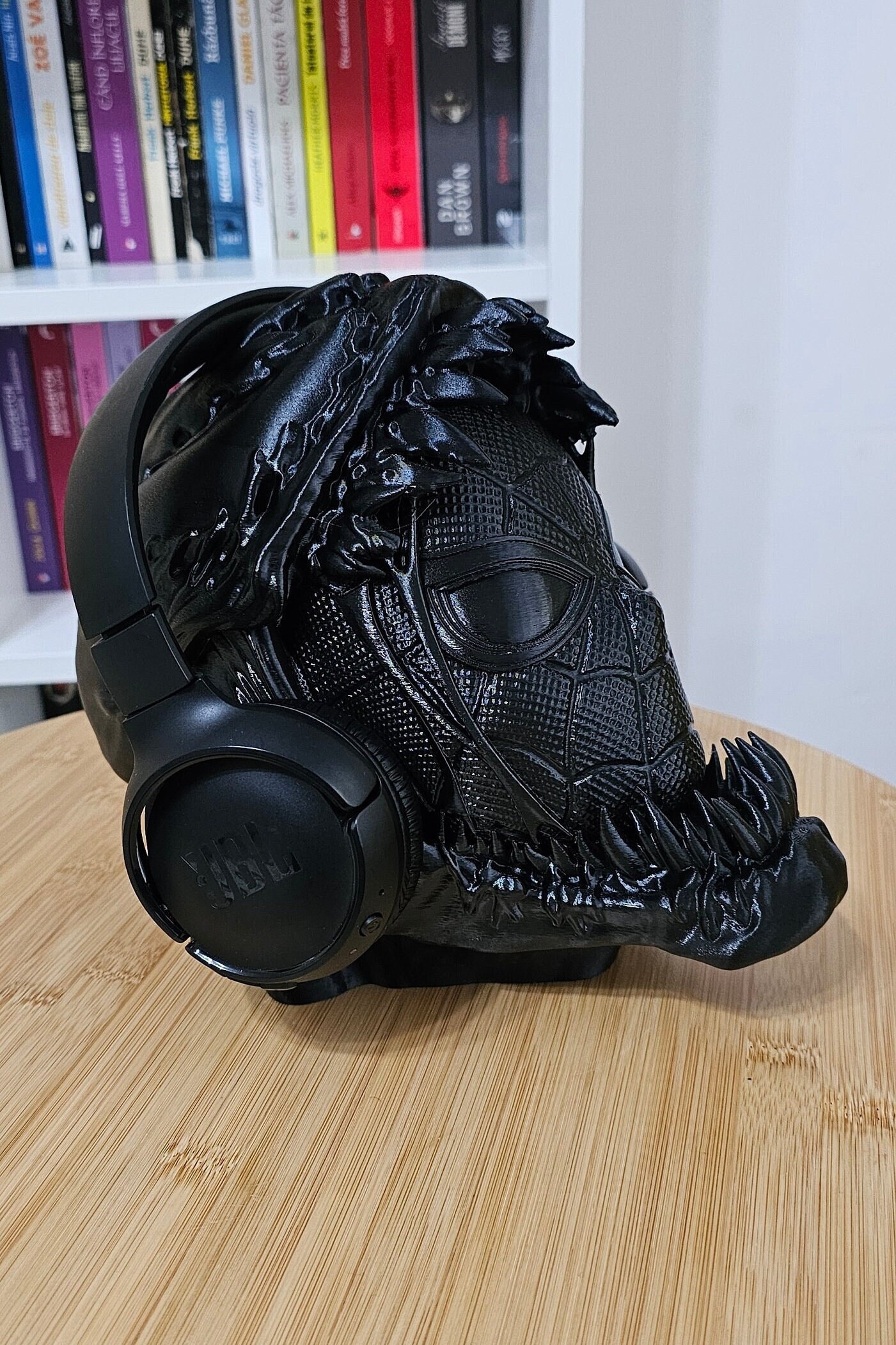 Venom Headphone Stand - Etsy