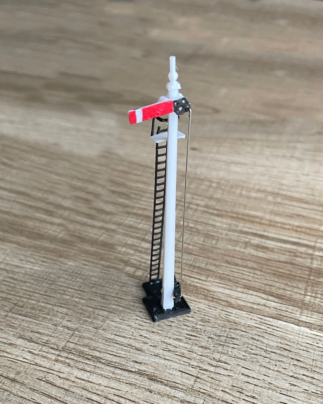 Ratio 468 GWR Round Post Junction / Bracket Signal Kit - OO Gauge - AGR Ratio 468 GWR Round Post Junction / Bracket Signal Kit - OO Gauge - AGR