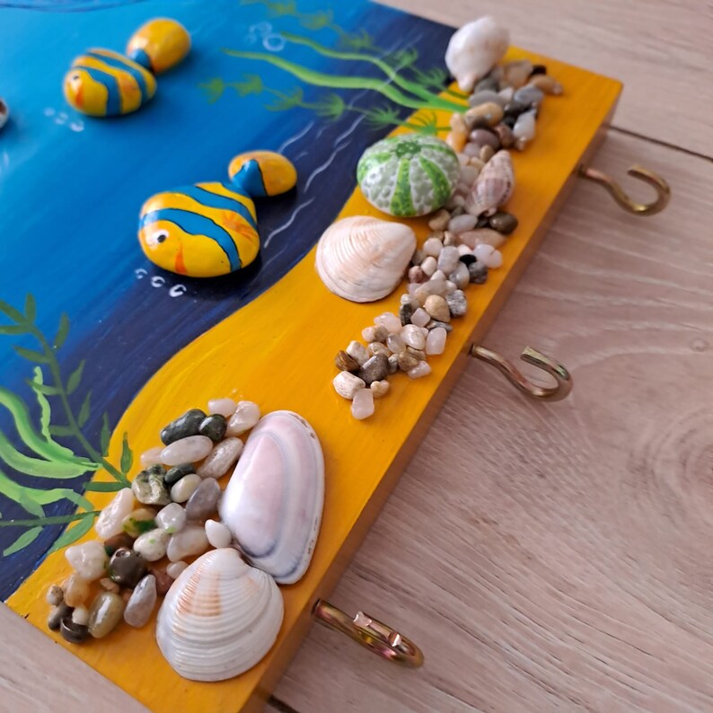 Handmade Key Holder With Stone Painting on Wood, Board to Hang Keys