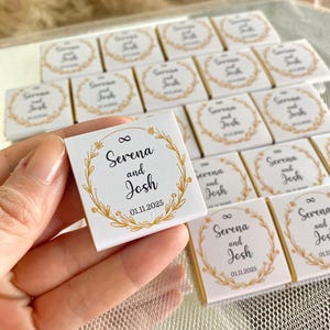 Wedding Chocolate Favors, Personalised Chocolate, Gold or Silver Foil Milk Chocolate, Engagement Chocolate, Favors for Guest, Thank You Gift