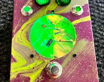 S100 distortion pedal