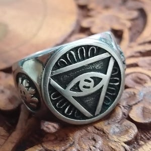 Magic Wealth Ring: Coven Blessed Talisman