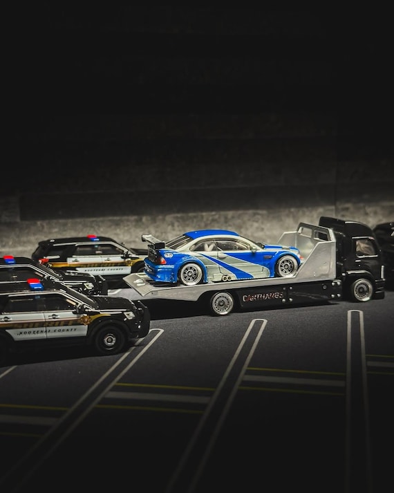 1:64 BMW M3 GTR ニード・フォー・スピード モスト・ウォンテッド 1/64 BMW M3 GTR from NFS Most Wanted! - YouTube